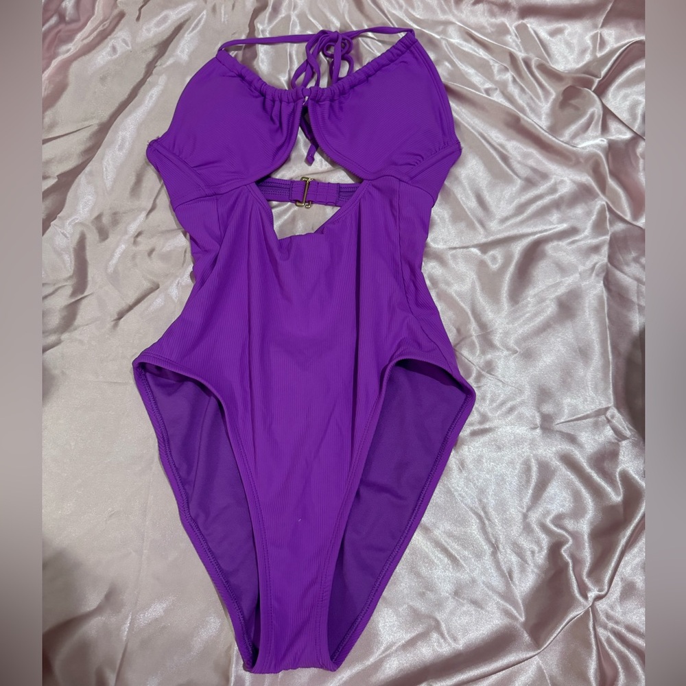 One piece bikini